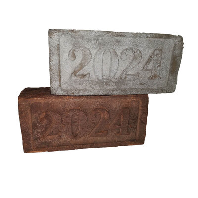 Кирпич с клеймом  2024 Акция